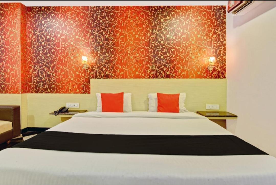 Citi Club Hotell Kānpur Eksteriør bilde