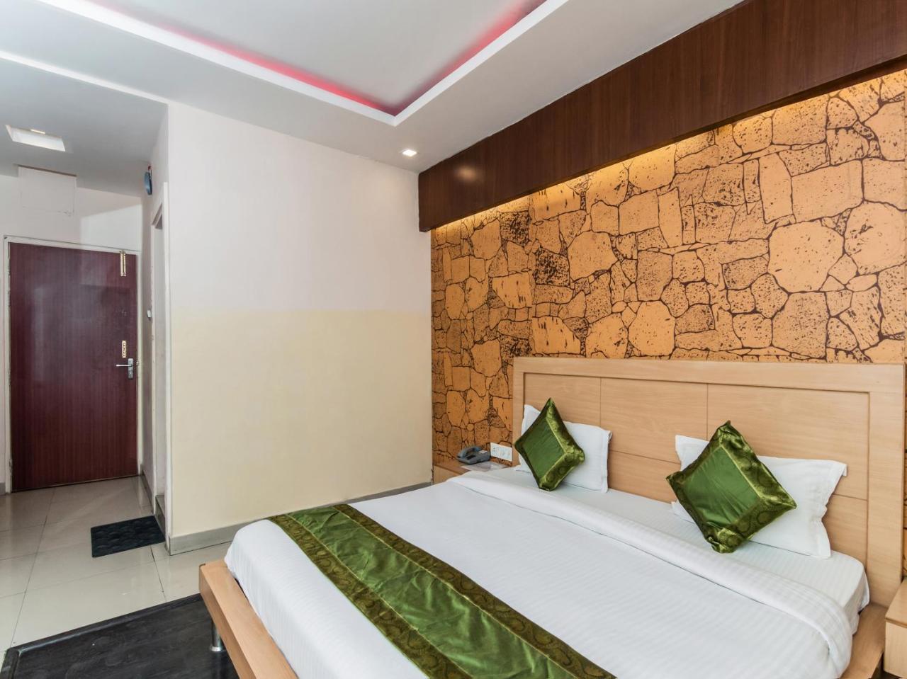 Citi Club Hotell Kānpur Eksteriør bilde