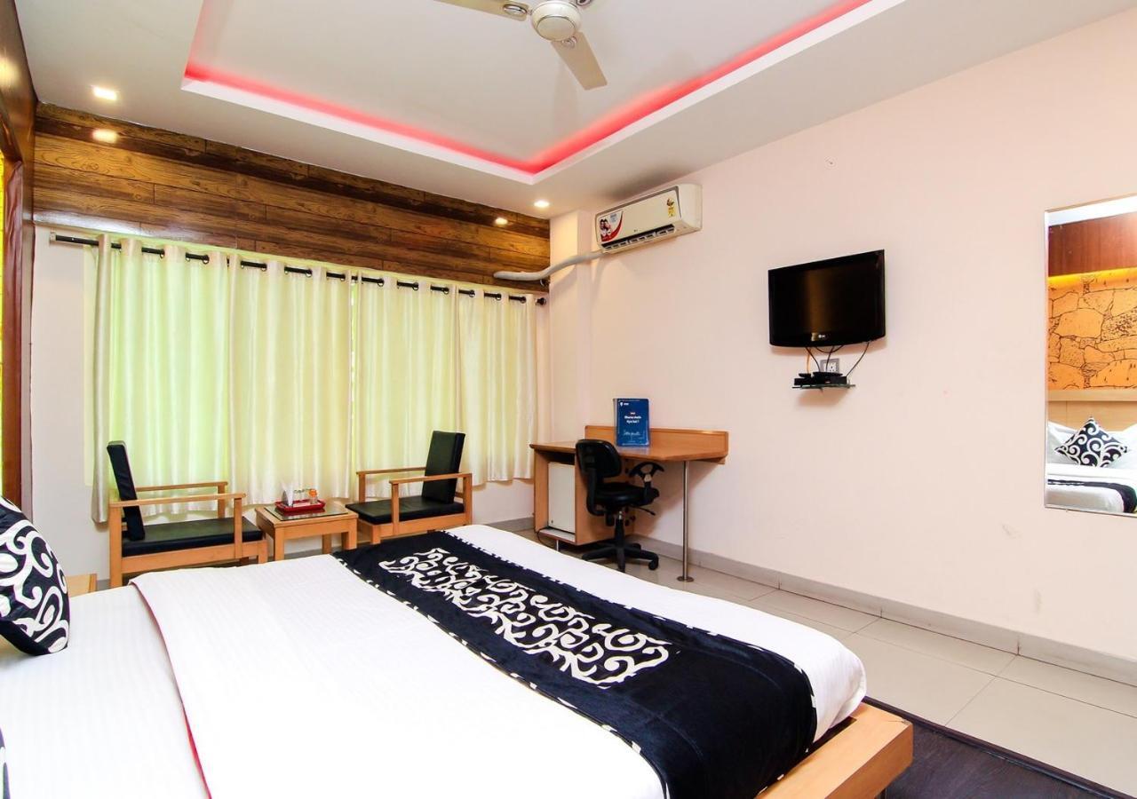 Citi Club Hotell Kānpur Eksteriør bilde