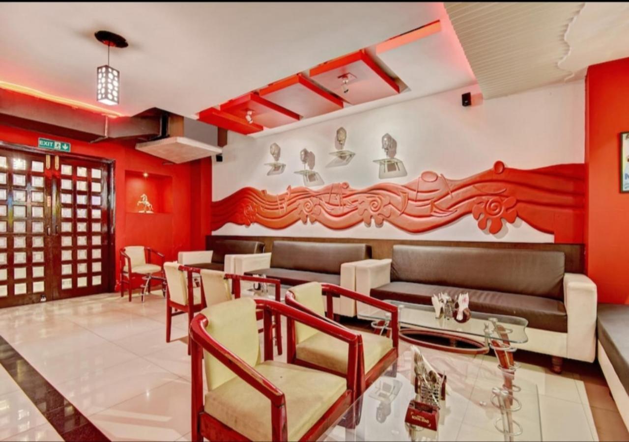 Citi Club Hotell Kānpur Eksteriør bilde